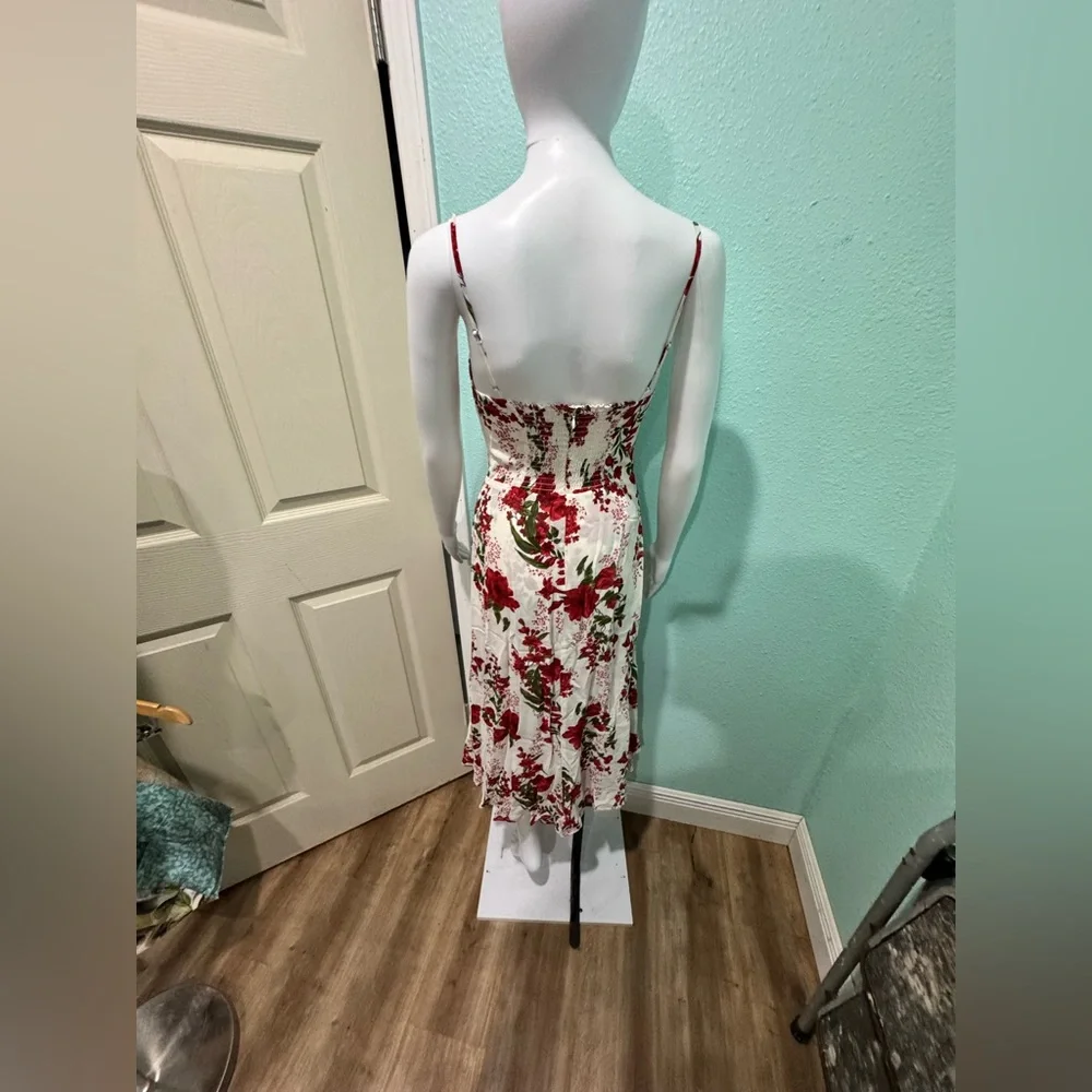 NEW Reformation Nikita Georgette Dress - Picture 5 of 7